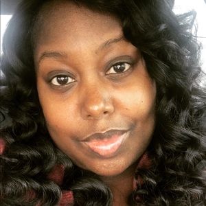 Meet your Posher, Alana